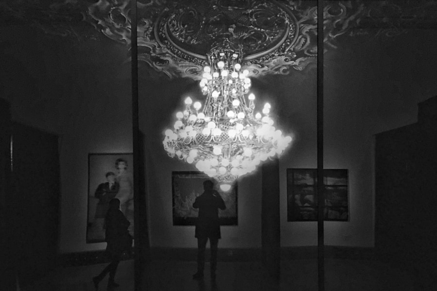 Photo Wool felt cloud-shaped chandelier