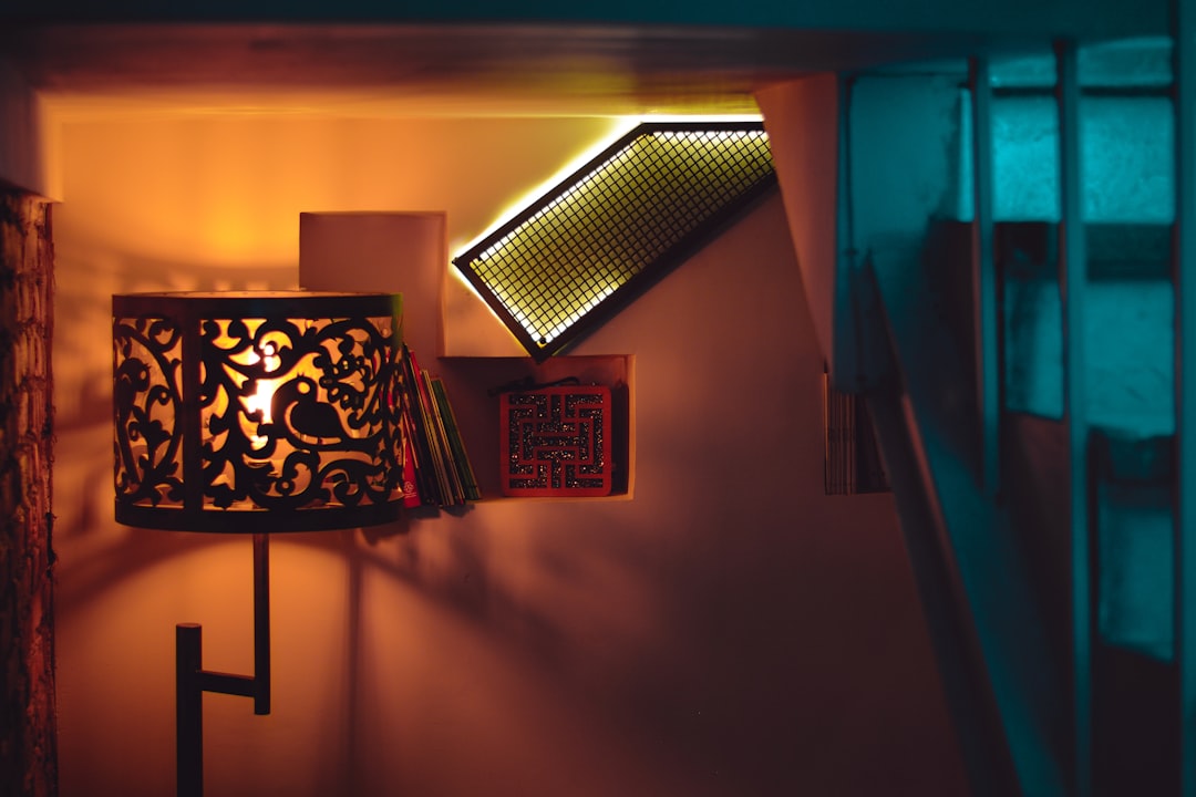Photo geometric metal art wall lighting
